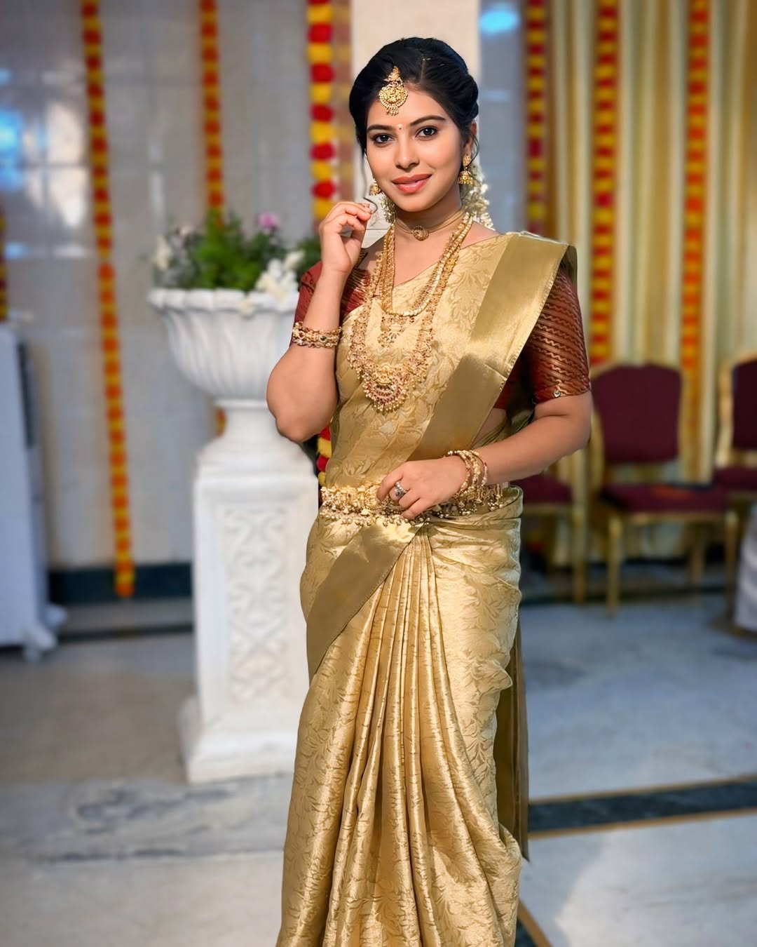 GOLDEN COLOUR SAREES