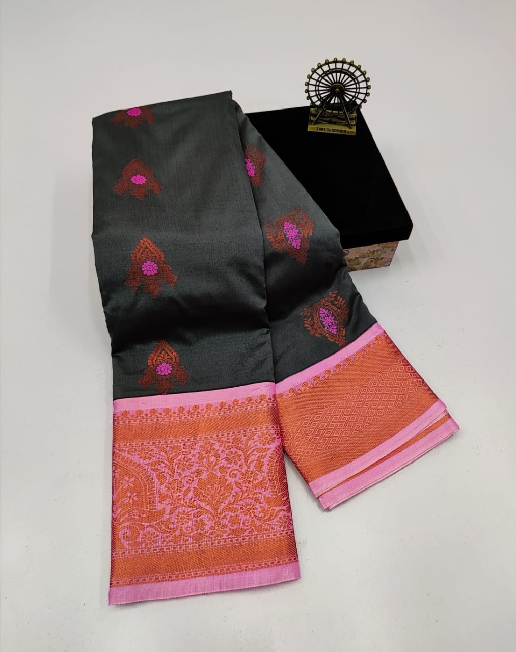 HANDLOOM SOFT SILK SAREES - Image 4