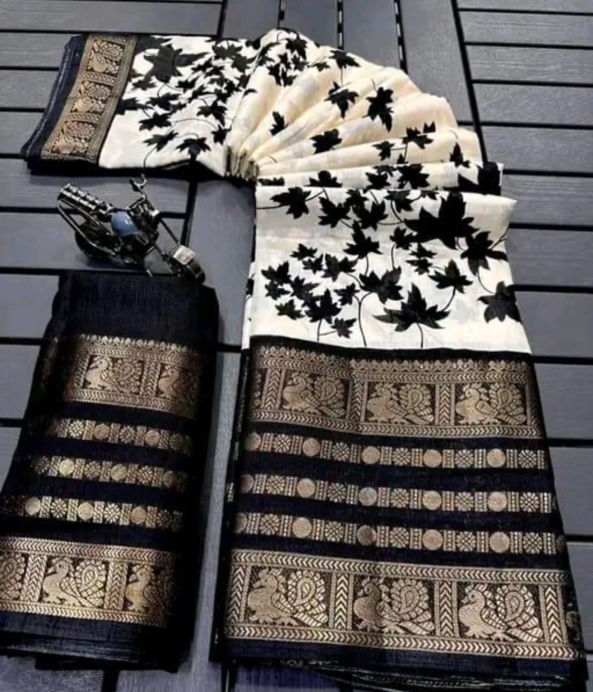 LUXURIOUS DOLA SILK SAREES